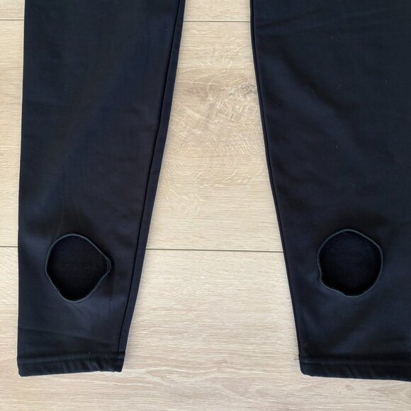 Plush Apparel Extra Soft Fleece Lined Matte Stirrup Leggings - Picture 3 of 5